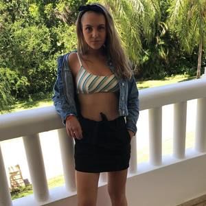 Meet your Posher, Mya